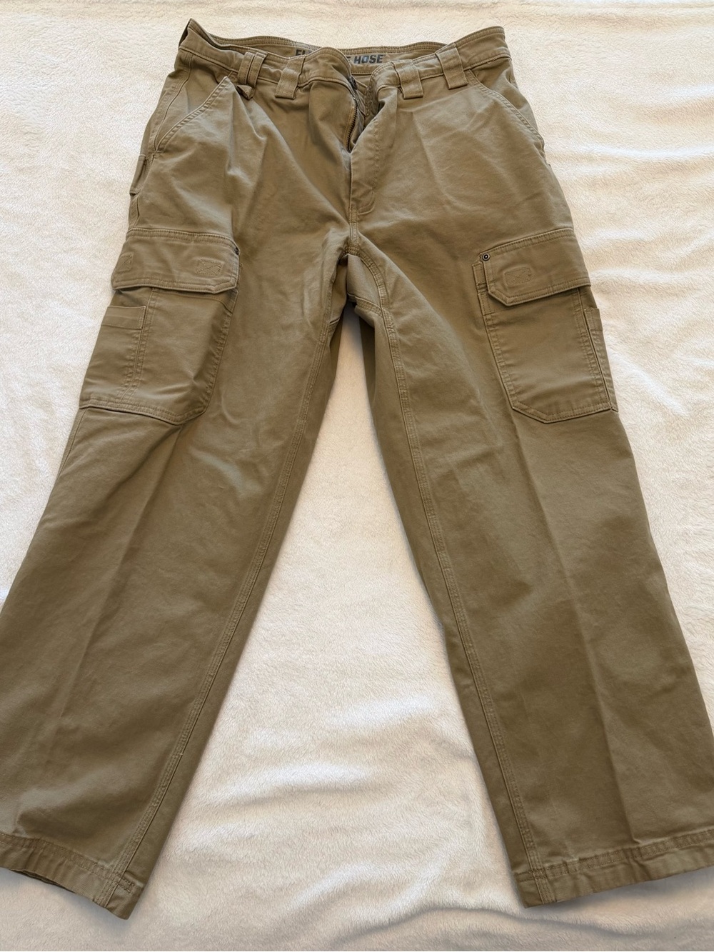 Duluth Trading Co Olive Cargo Pants